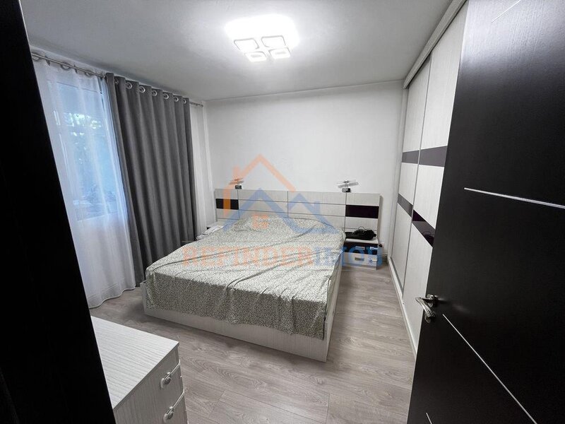 Drumul Taberei, Raul Doamnei, vanzare apartament cu 3 camere.